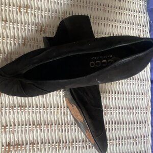 Ecco suede pumps -size 9.5